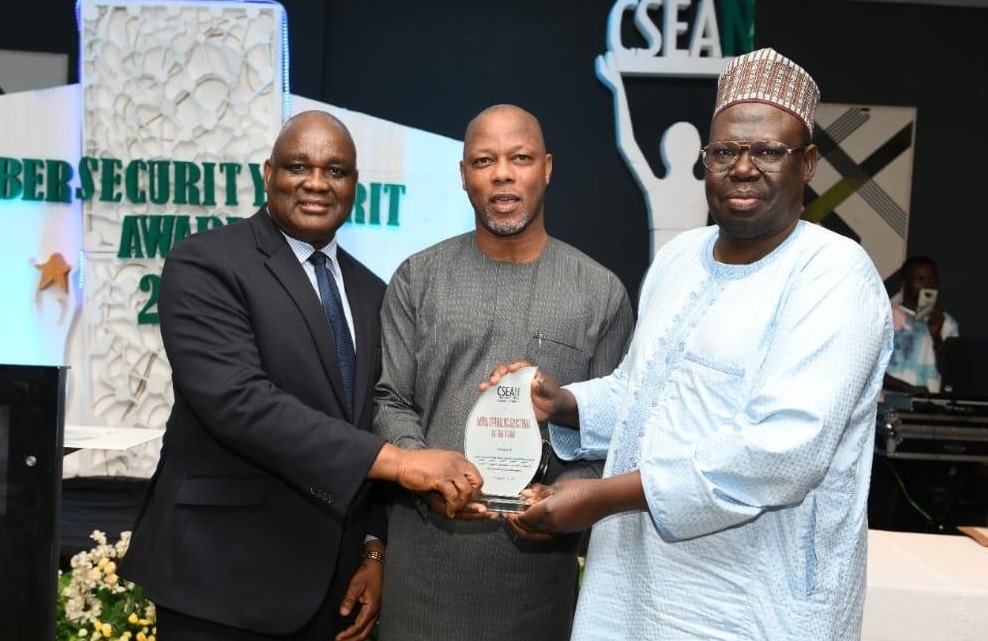 L-R: Director, Public Affairs, Nigerian Communications Commission (NCC), Mr. Reuben Mouka; Chief Operating Officer, Halogen Group, Dr. Wale Adeagbo and Director, New Media and Information Security, NCC, Dr. Alhassan Haru during the presentation of the 2022 Cybersecurity Award for Best Public Sector Organisation to NCC at the maiden Cybersecurity Merit Awards 2022 organised by Cybersecurity Experts Association of Nigerian in Lagos at the weekend.