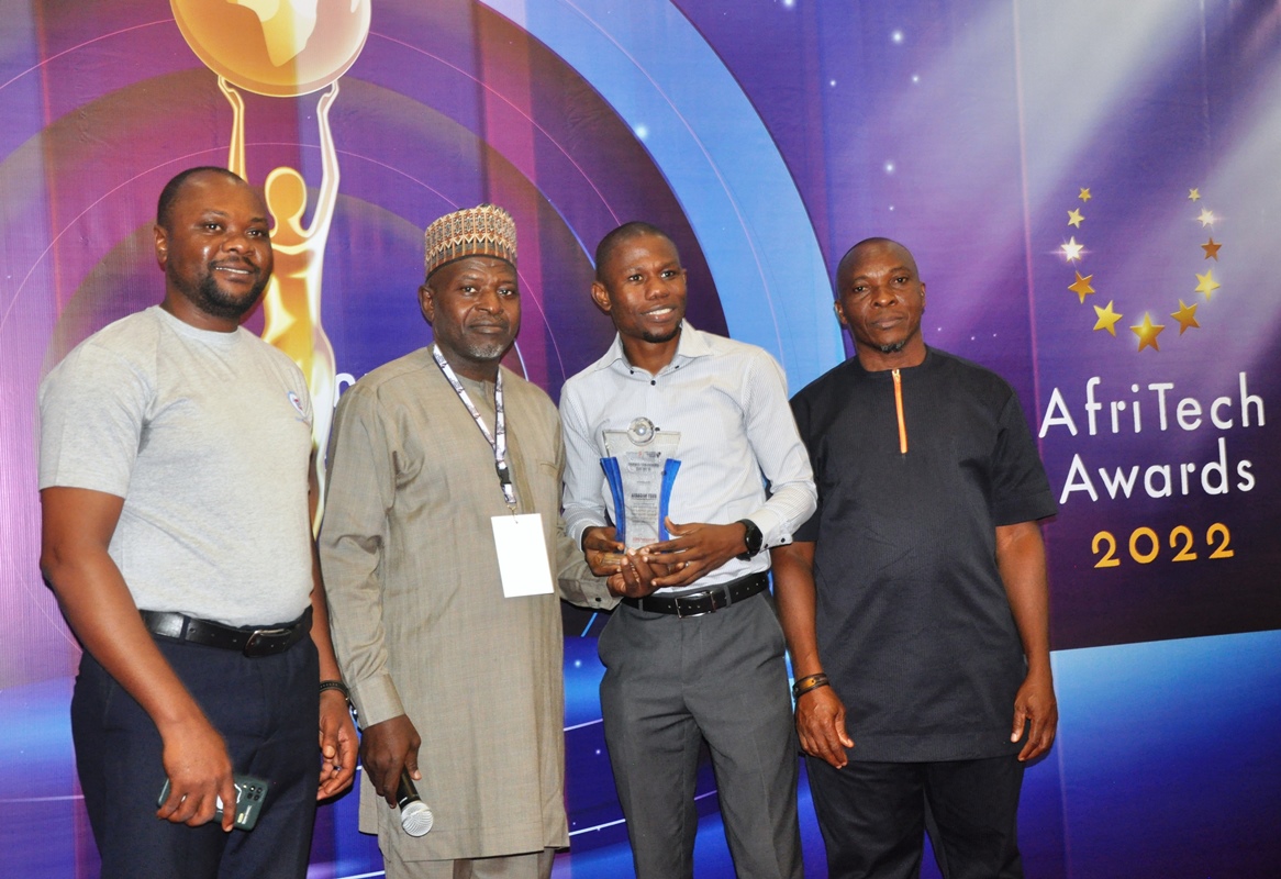 L-R: Peter Oluka, Co-Convener, AfriTECH; Prof. Abdu-Ja’afaru Bambale, Executive Director, Technical Services, NIGCOMSAT, presentingCybersecurity Company of the Year award to ESET West Africa as received by Olabanji Soledayo, Marketing and Retail Sales Manager, ESET West Africa, and Chike Onwuegbuchi, co-convener, AfriTECH Awards, observes.