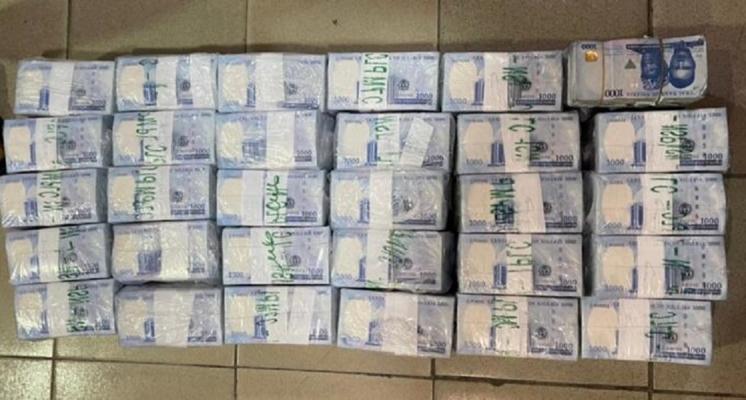 EFCC-intercepts-money-allegedly-for-vote-buying-in-Lagos