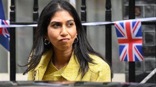 UK government bans Nigerian students and others from bringing family members