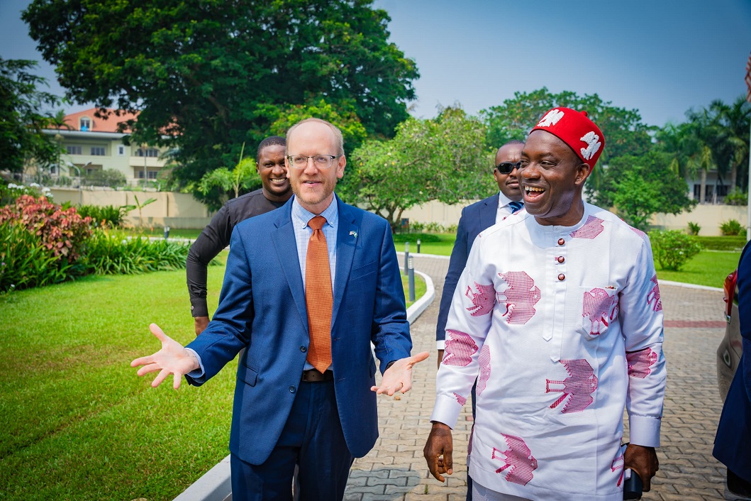 L-R: US Consul-General, William Stevens and Governor Chukwuma Charles Soludo CFR, during the groundbreaking meeting held over the weekend, at the US Consulate General in Lagos.