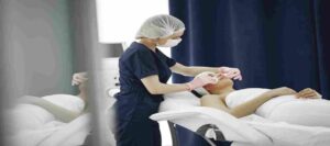 Dermatologists Advise Older Adults to Reduce Shower Frequency to Protect Aging Skin