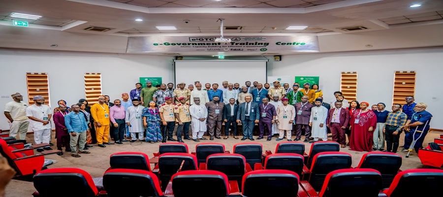 Rep. DG NITDA,Dr Ayo Bakare, poses for a group photograph with participants at the Two Day Cybersecurity Workshop for MDAs, held at the e Government Training Centre, Abuja.