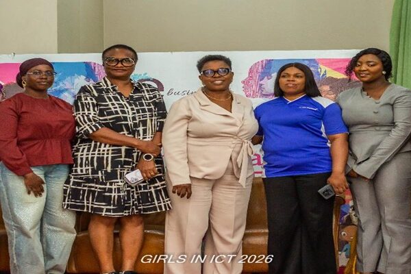 eBusinessLife's girls in ICT event